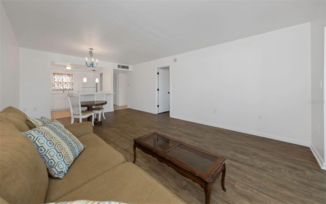 5020 Brittany Drive S, Unit 224, Saint Petersburg, FL 33715 Photo