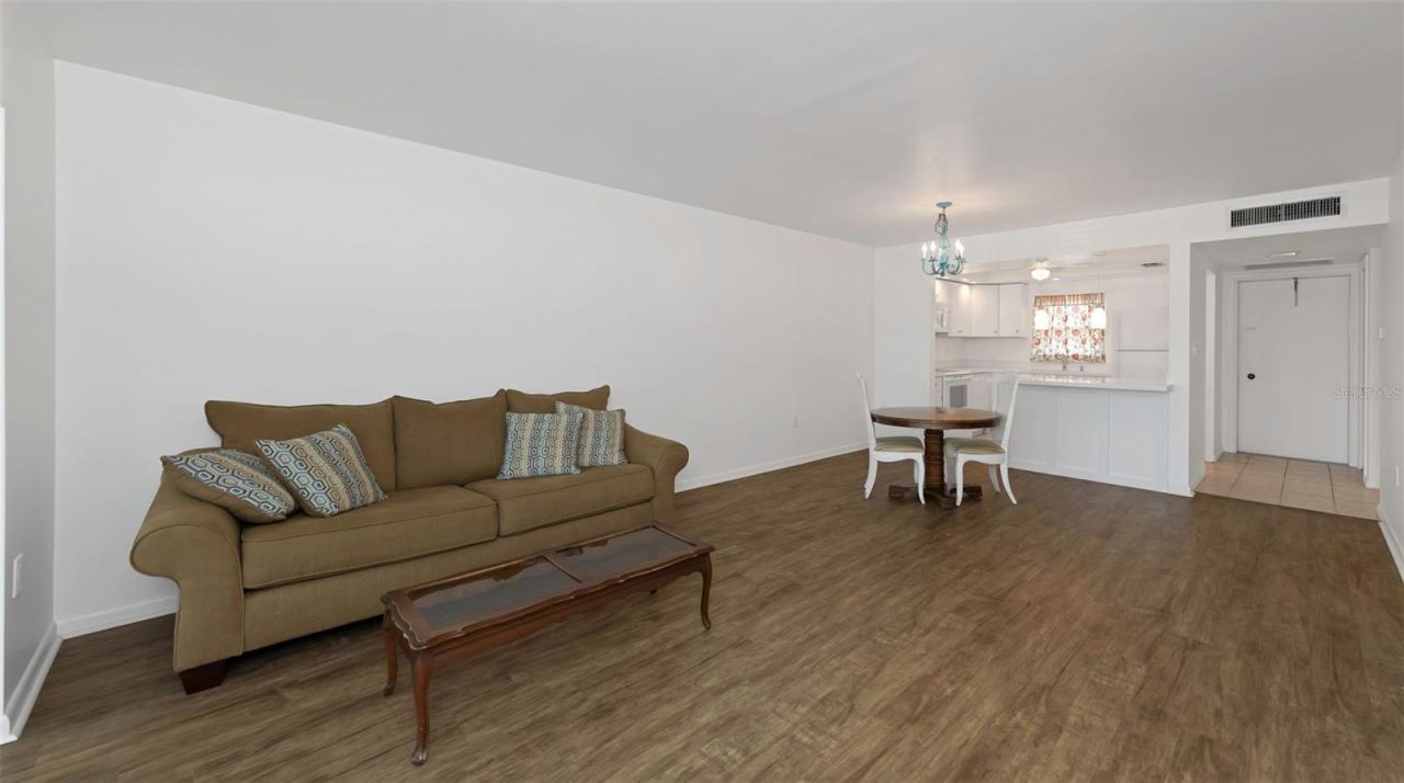 5020 Brittany Drive S, Unit 224, Saint Petersburg, FL 33715 Photo