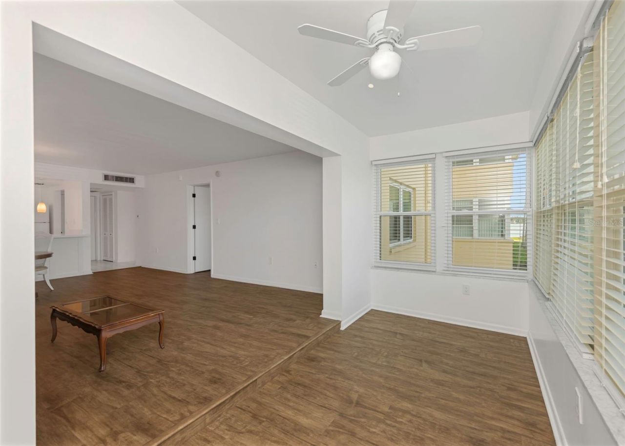 5020 Brittany Drive S, Unit 224, Saint Petersburg, FL 33715 Photo