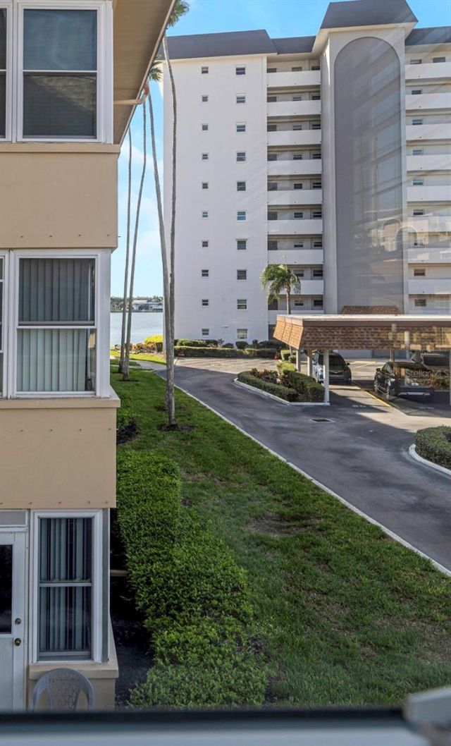 5020 Brittany Drive S, Unit 224, Saint Petersburg, FL 33715 Photo