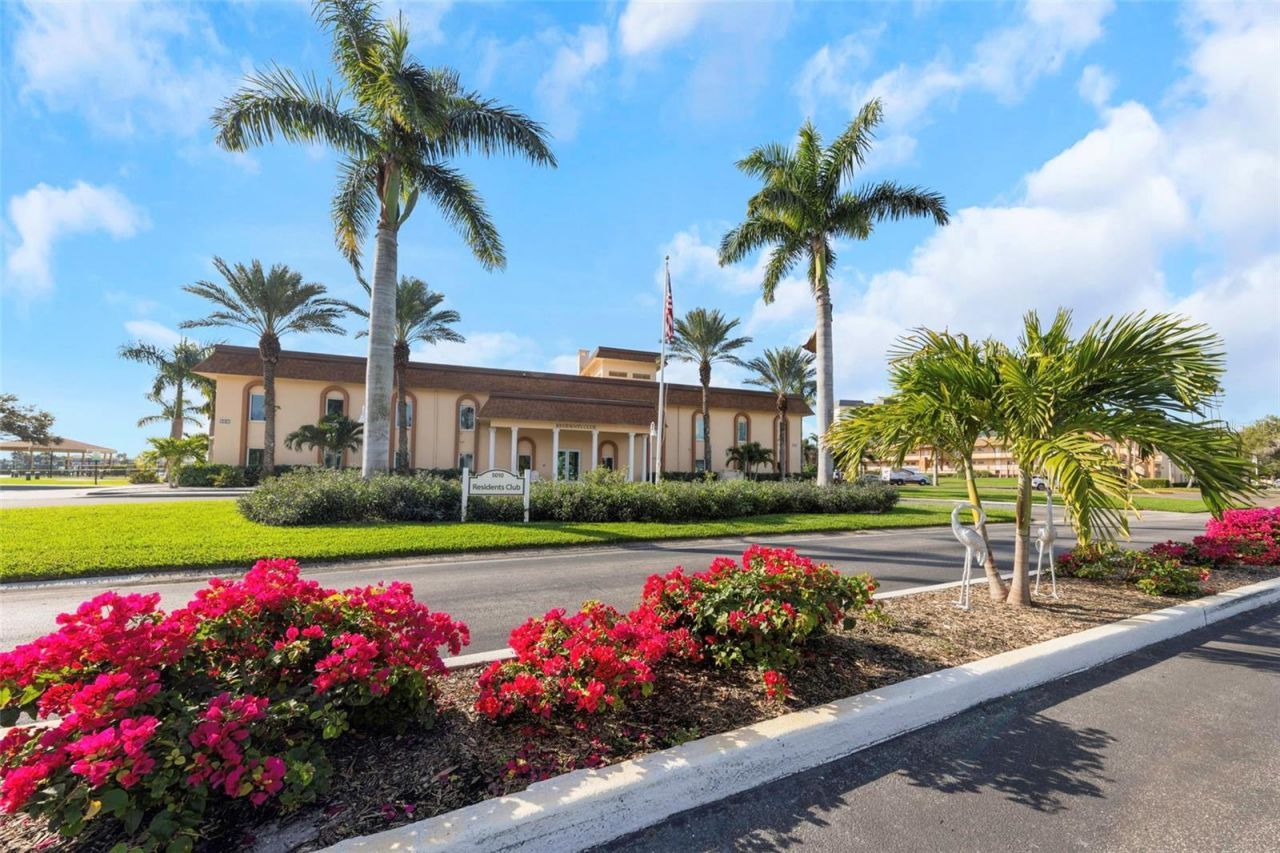 5020 Brittany Drive S, Unit 224, Saint Petersburg, FL 33715 Photo