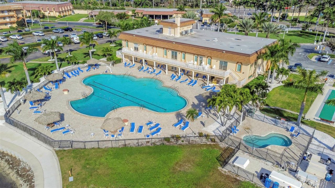 5020 Brittany Drive S, Unit 224, Saint Petersburg, FL 33715 Photo