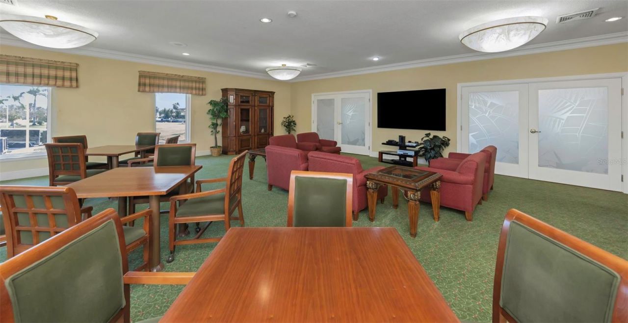 5020 Brittany Drive S, Unit 224, Saint Petersburg, FL 33715 Photo