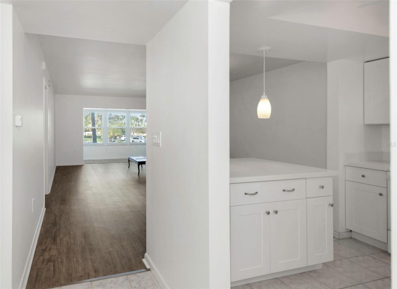 5020 Brittany Drive S, Unit 224, Saint Petersburg, FL 33715 Photo