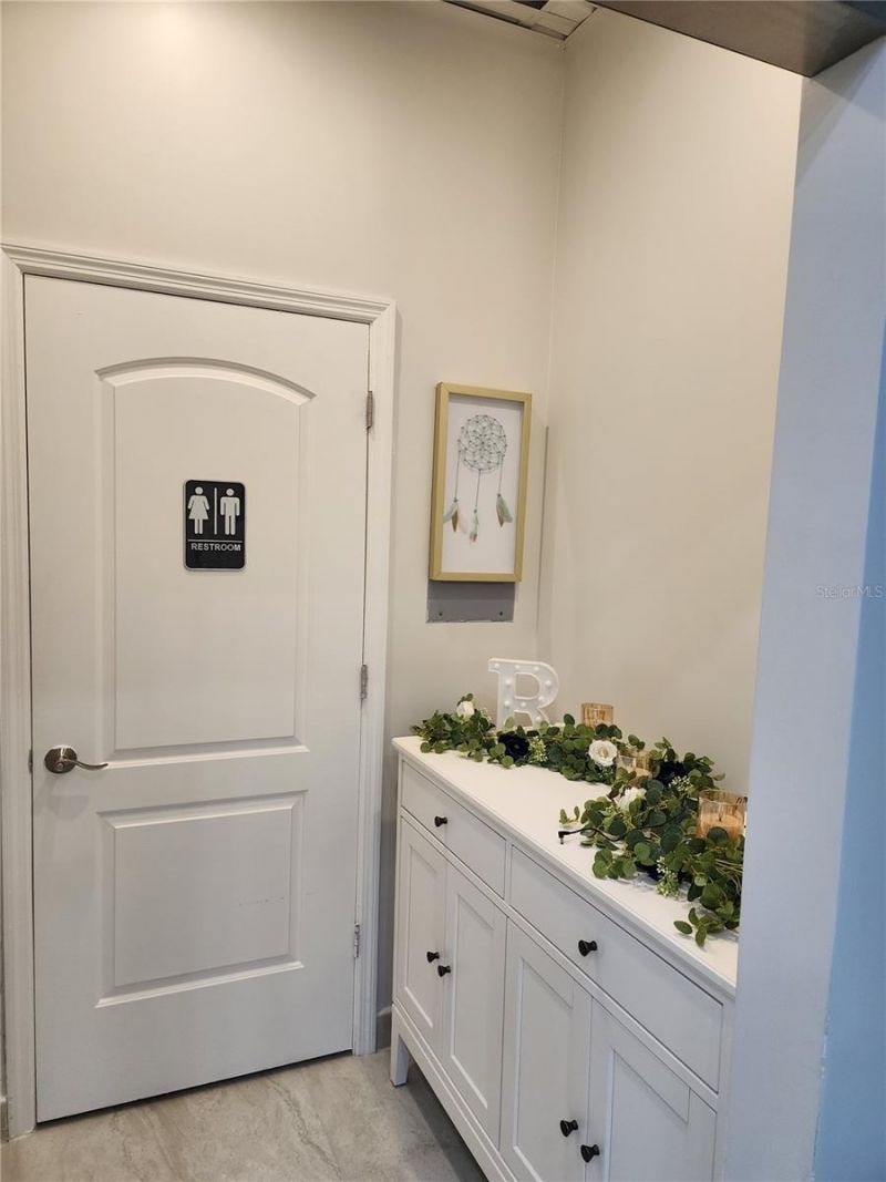 3810 Gunn Highway, Tampa, FL 33618 Photo