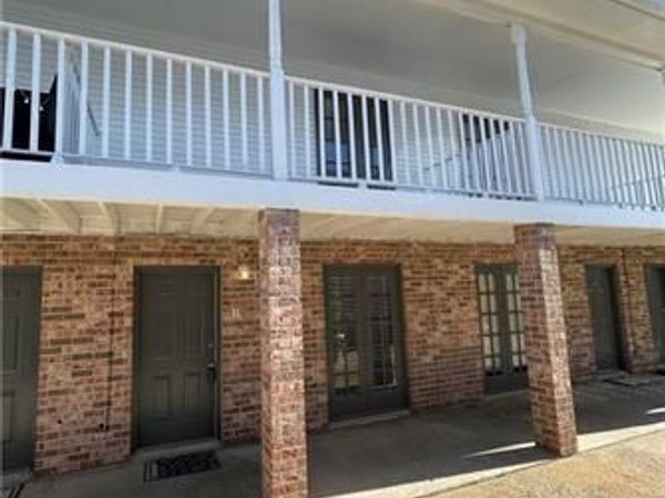 58 CARRIAGE Lane, Destrehan, LA 70047