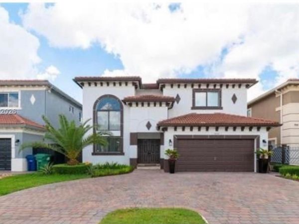 16588 SW 44 Street , Kendall, FL 33185