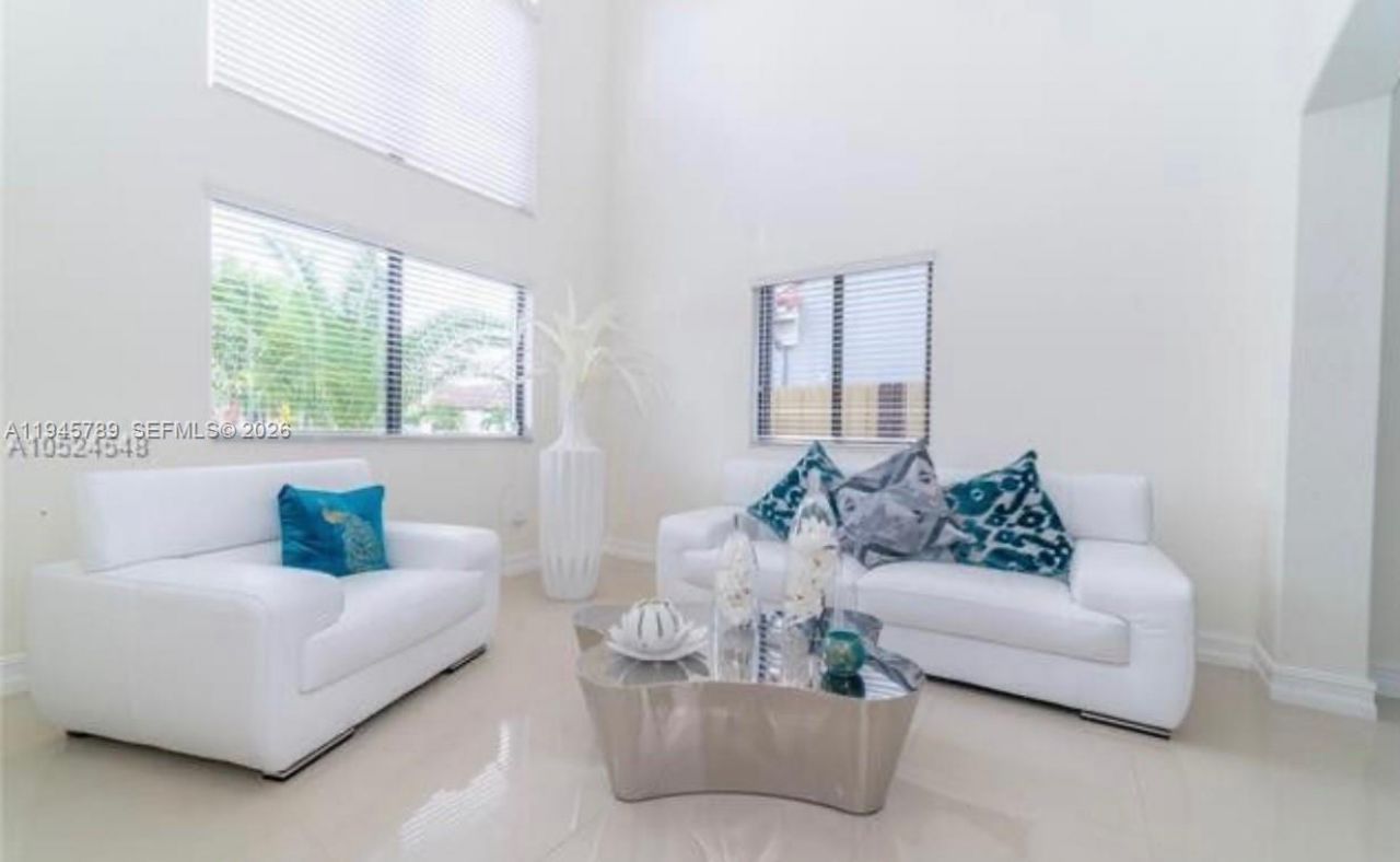 16588 SW 44 Street , Kendall, FL 33185 Photo