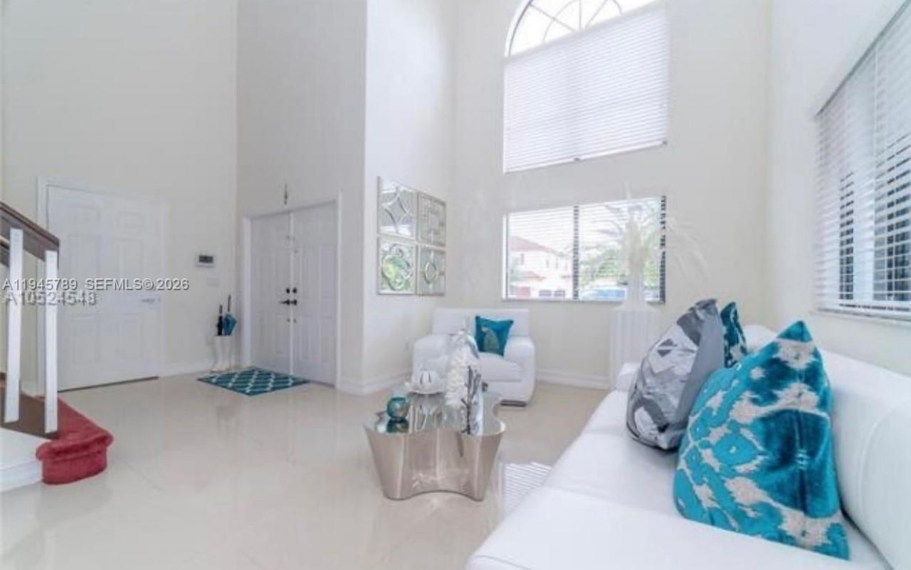 16588 SW 44 Street , Kendall, FL 33185 Photo