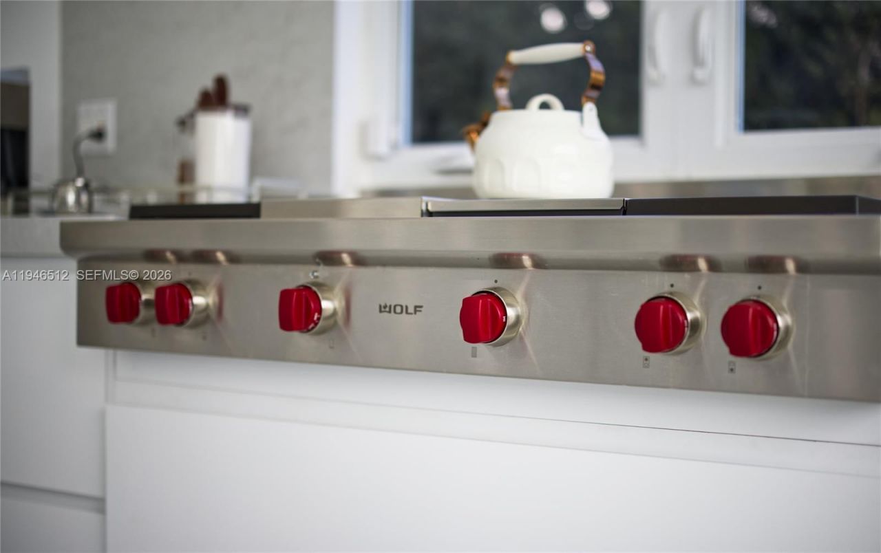 3368 NE 169th St, North Miami Beach, FL 33160 Photo