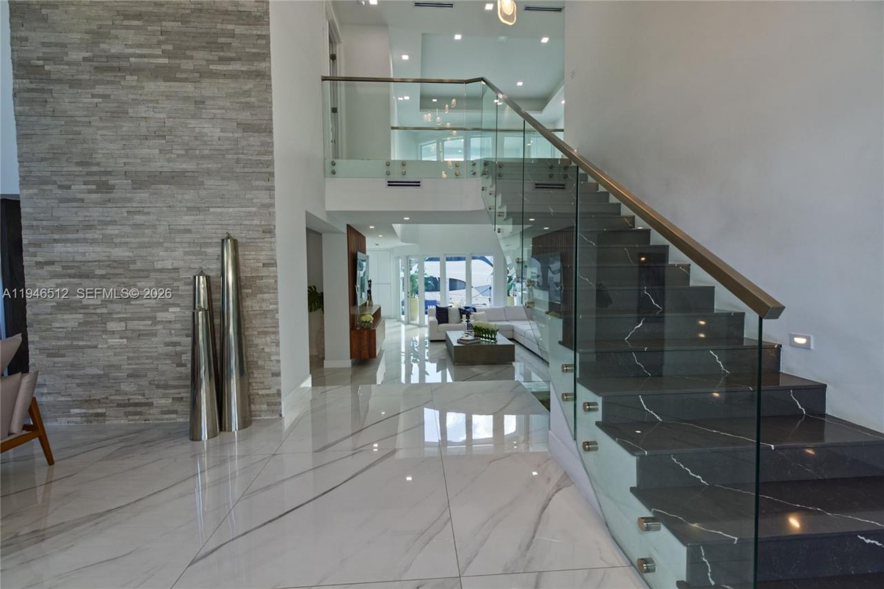 3368 NE 169th St, North Miami Beach, FL 33160 Photo