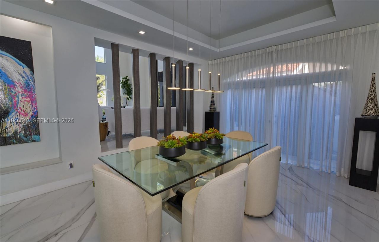 3368 NE 169th St, North Miami Beach, FL 33160 Photo