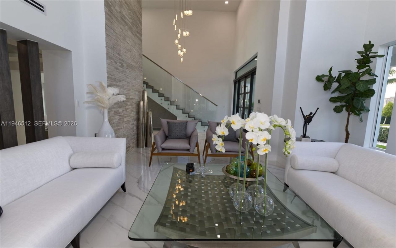 3368 NE 169th St, North Miami Beach, FL 33160 Photo