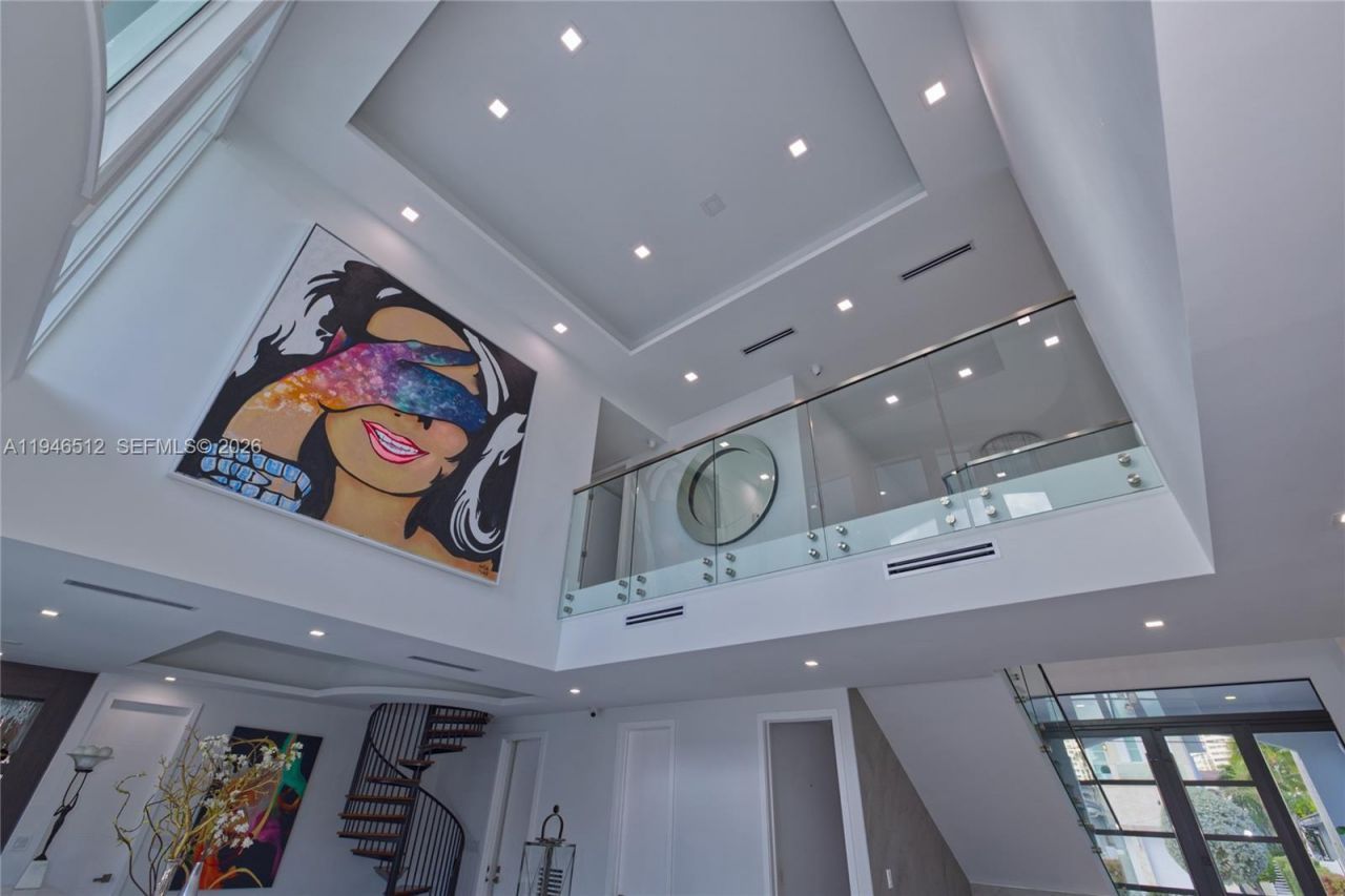 3368 NE 169th St, North Miami Beach, FL 33160 Photo