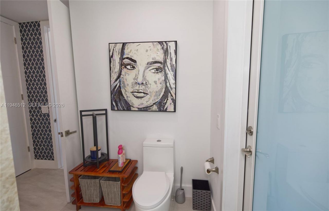 3368 NE 169th St, North Miami Beach, FL 33160 Photo