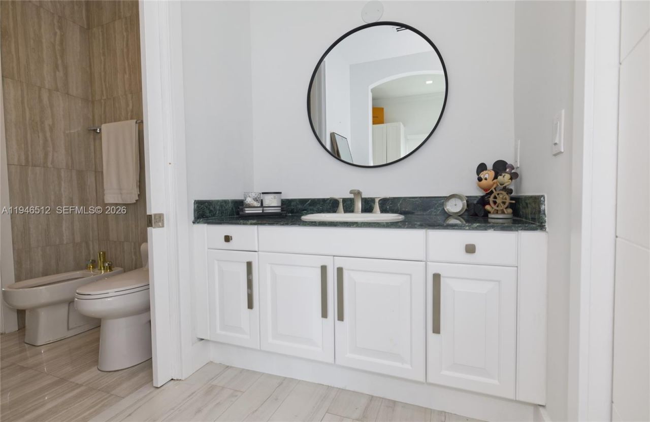 3368 NE 169th St, North Miami Beach, FL 33160 Photo