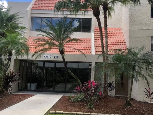 210 Lakeview Dr , Unit 207, Weston, FL 33326
