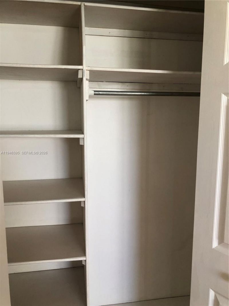 210 Lakeview Dr , Unit 207, Weston, FL 33326 Photo