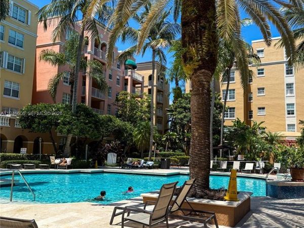 19701 E Country Club Dr, Unit 5605, Aventura, FL 33180