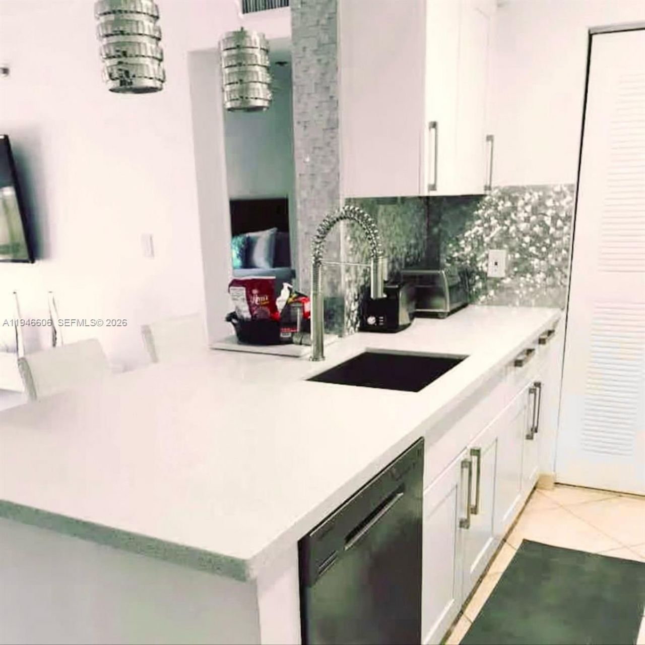 19701 E Country Club Dr, Unit 5605, Aventura, FL 33180 Photo