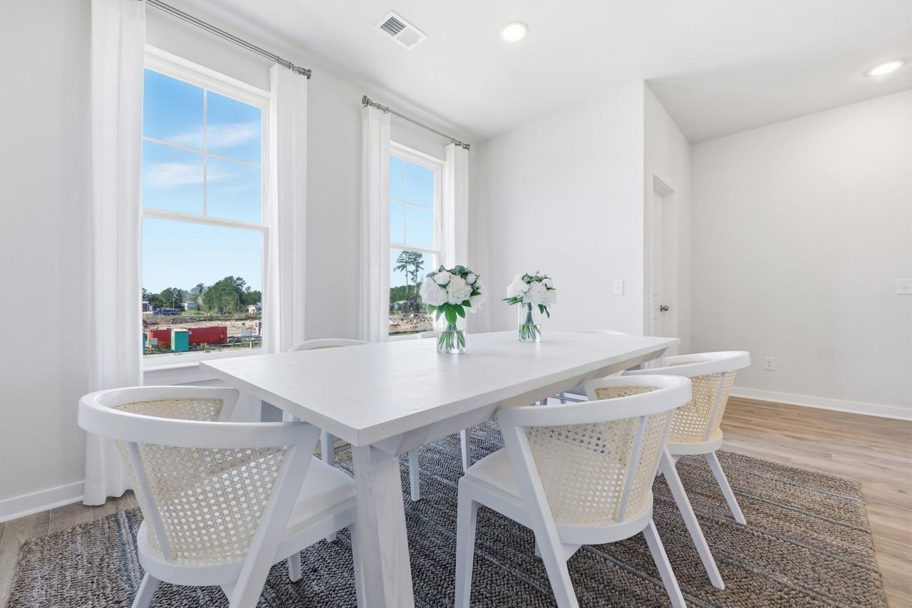 524 Heathwood Way Photo 15