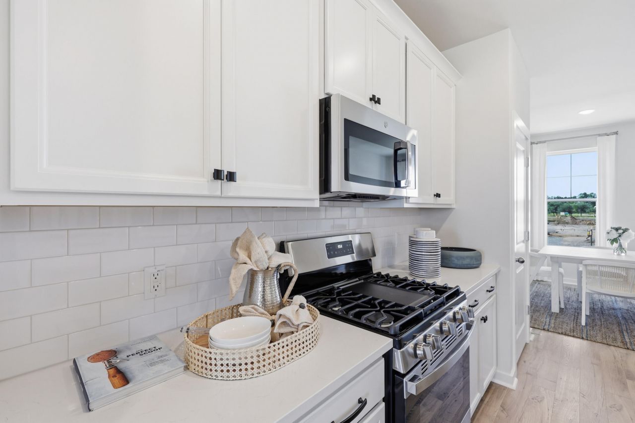 524 Heathwood Way Photo 32