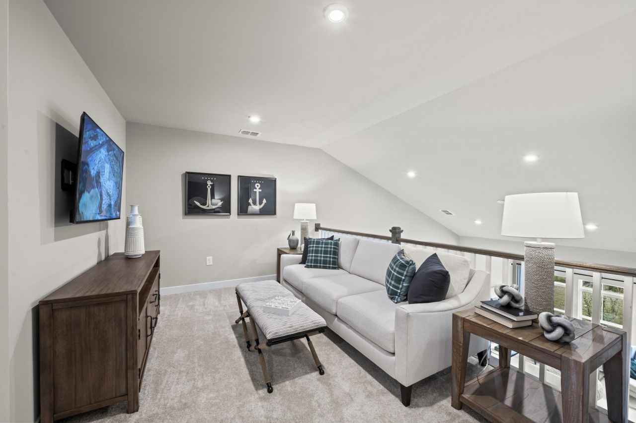 8901 Arcadius Dr Photo 24