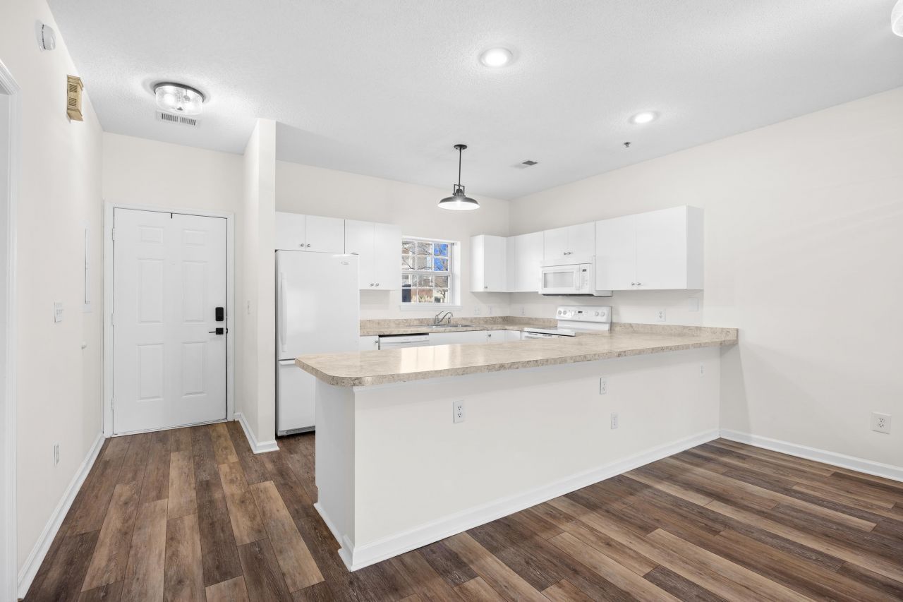 3943 Gladiola Ct. Photo 5