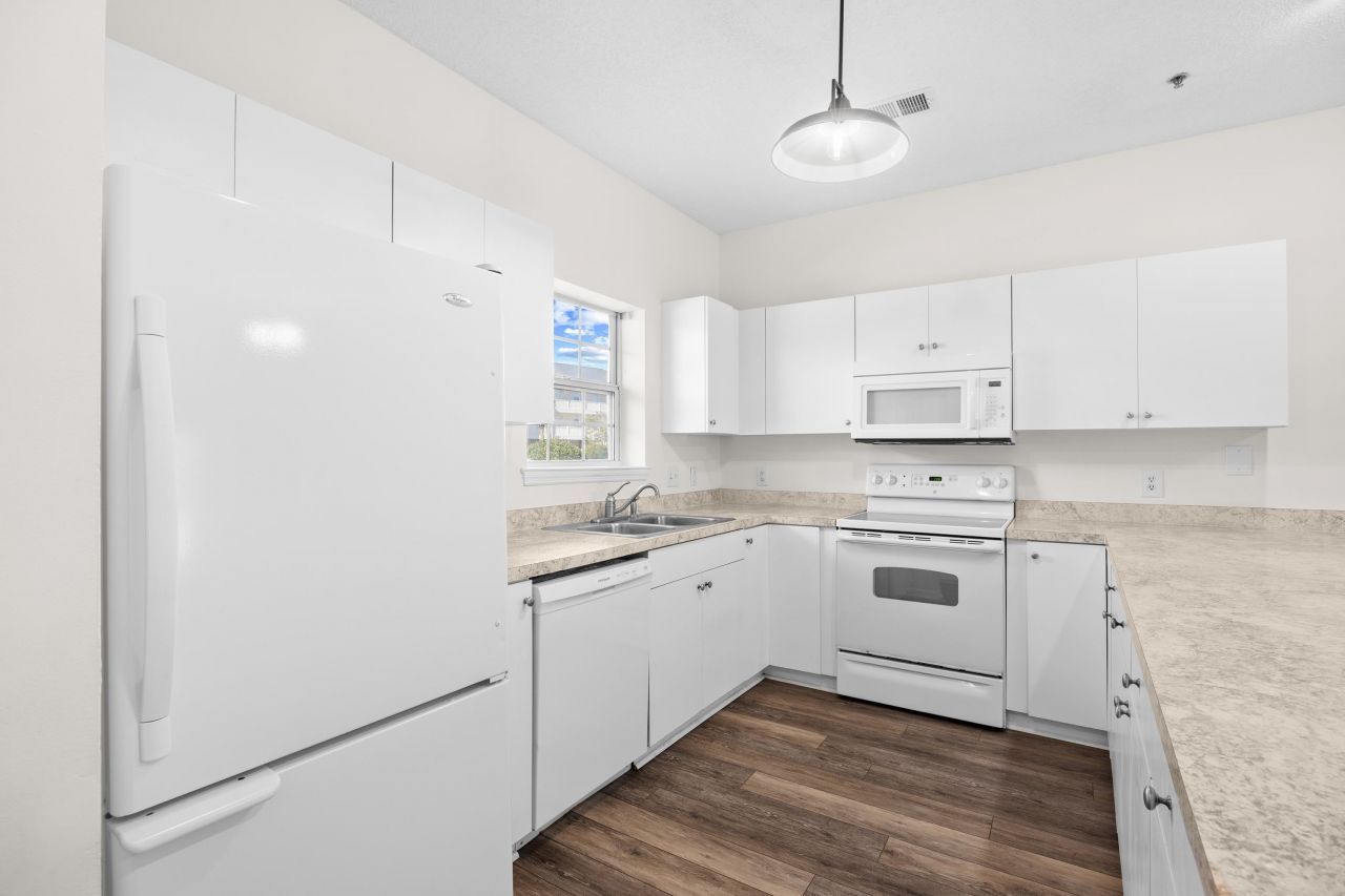 3943 Gladiola Ct. Photo 6