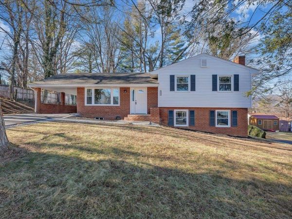1602 Angus RD NW, Roanoke, VA 24017