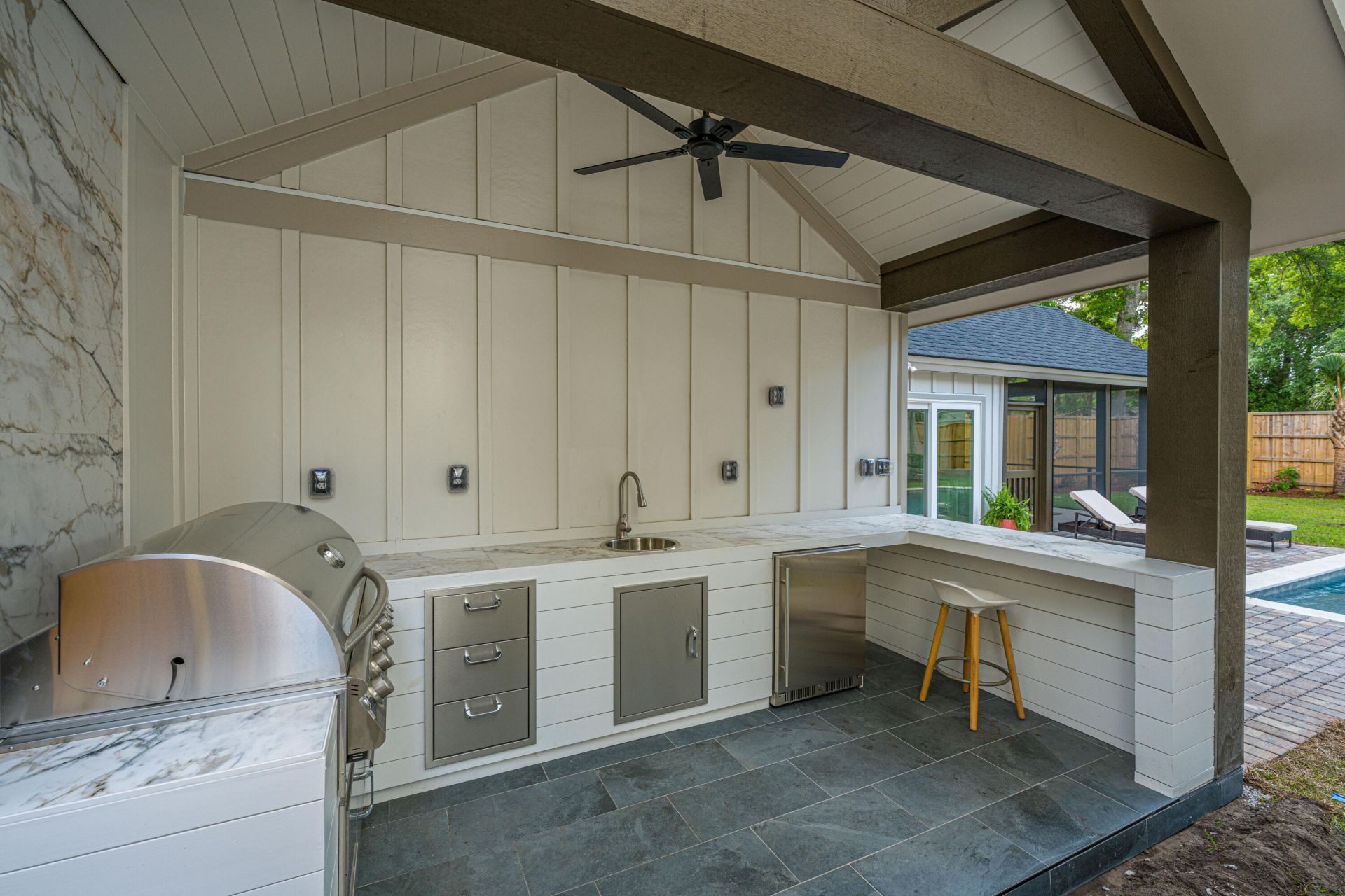 1405 Heather Drive Photo 10