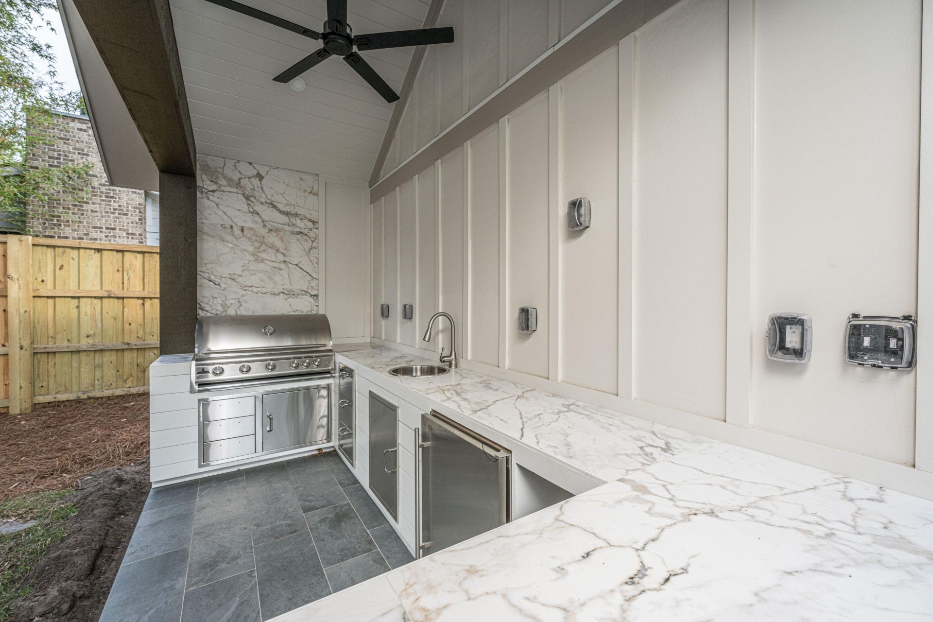 1405 Heather Drive Photo 16