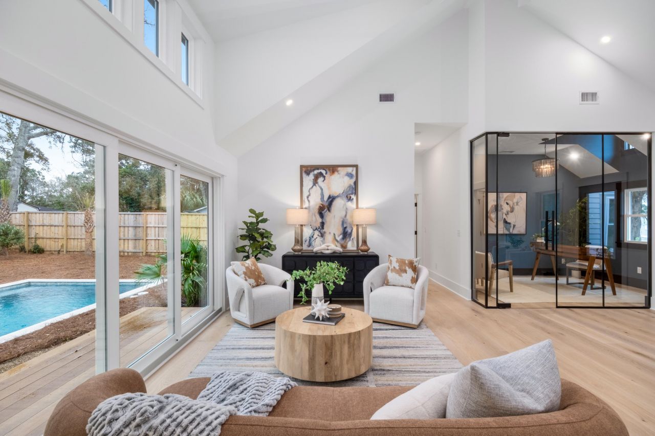 1405 Heather Drive Photo 18