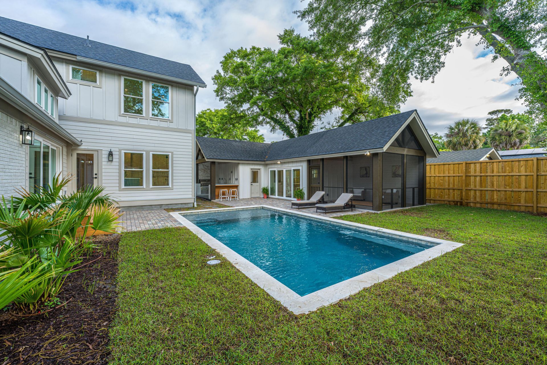 1405 Heather Drive Photo 22