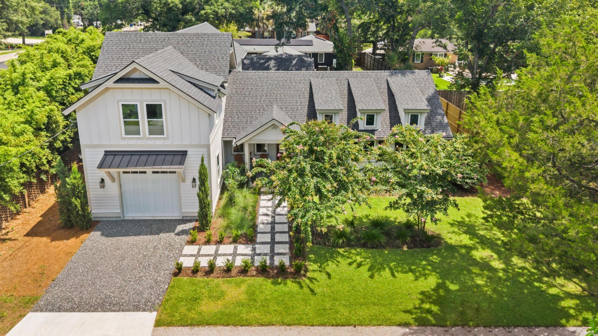 1405 Heather Drive Photo 4