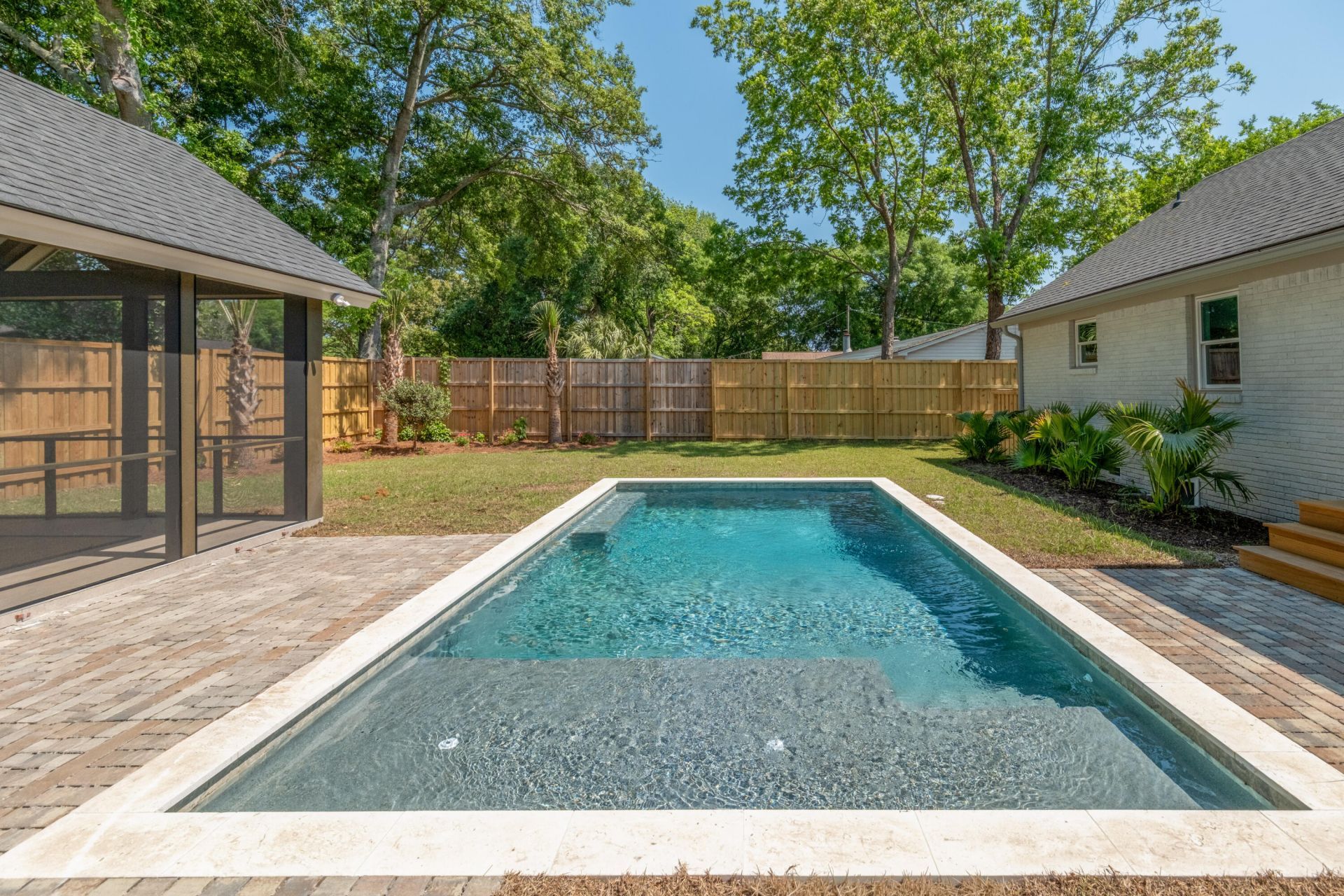 1405 Heather Drive Photo 9