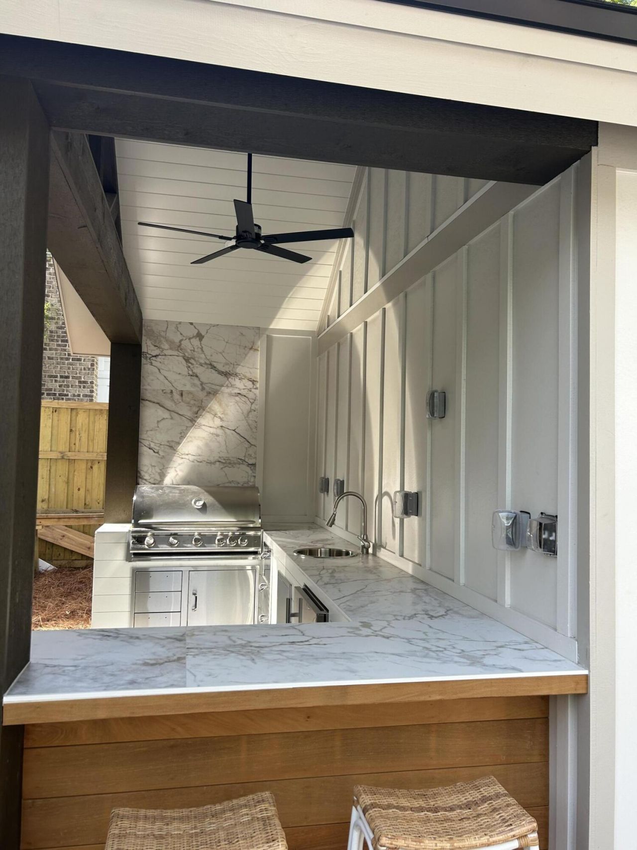 1405 Heather Drive Photo 9