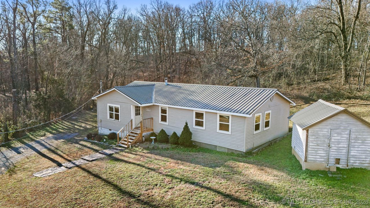 474018 E 660 Road, Watts, OK 74964 Main Photo