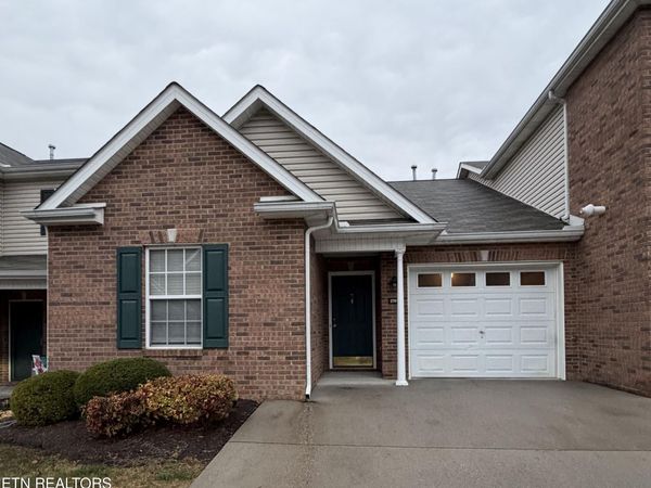 3707 Sean Grove Way, Knoxville, TN 37921