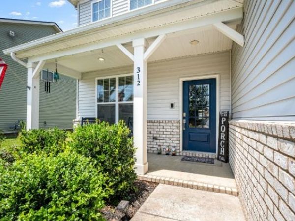 312 Whisper Wood Way, Lebanon, TN 37087