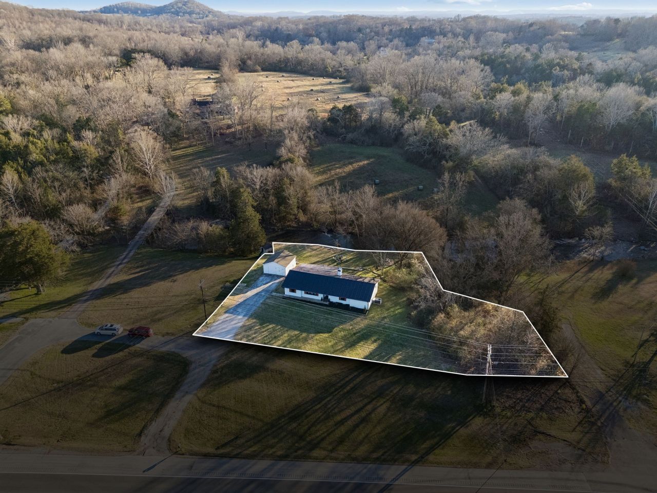 406 Bear Creek Pike, Columbia, TN 38401 Main Photo