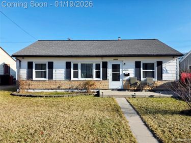 26220 Grandmont Street, Roseville, MI 48066