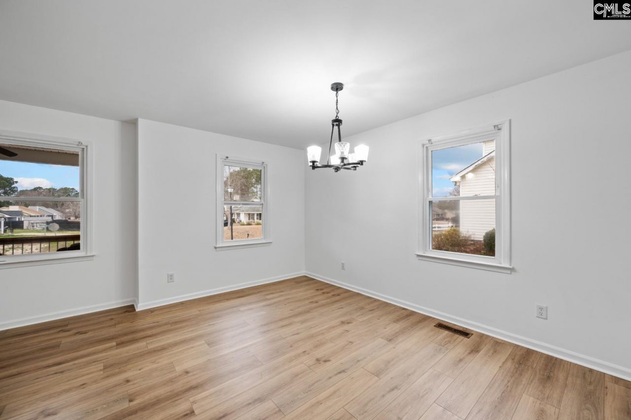 145 Condor Route Photo 9