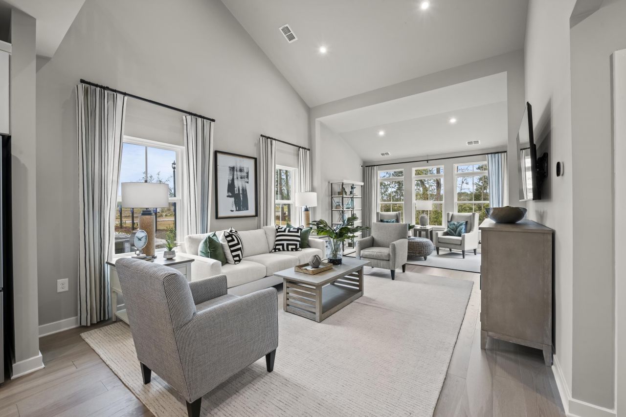 8903 Arcadius Dr Photo 12