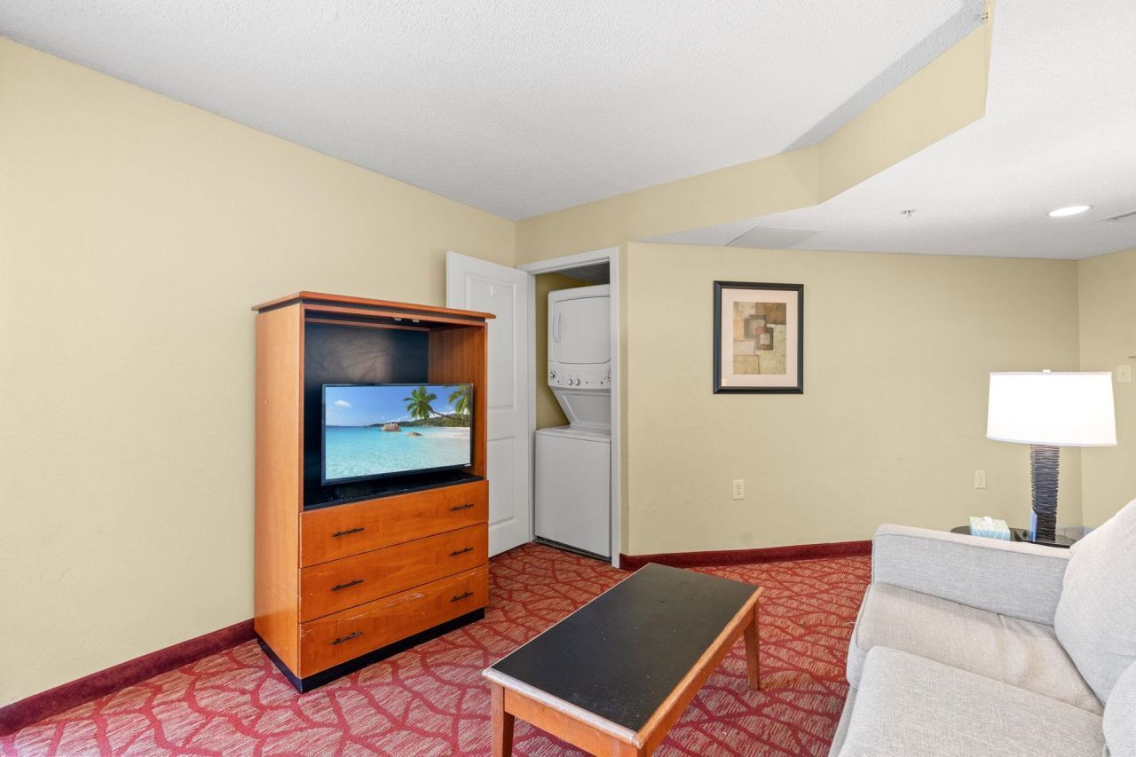 504 N Ocean Blvd. Photo 7