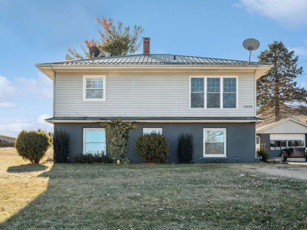 10068 Boleyn Road, Dubuque, IA 52001