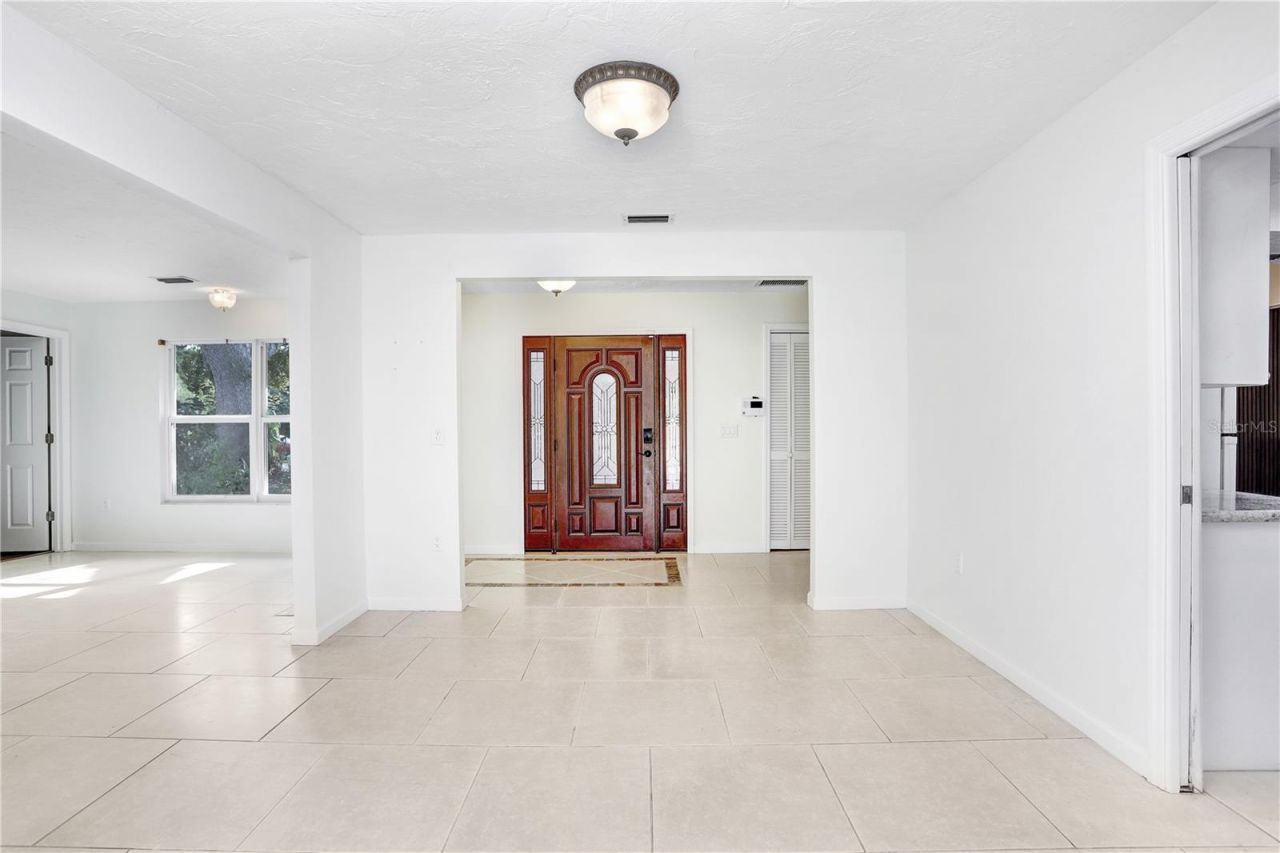 813 Exmoor Street, Sarasota, FL 34243 Photo