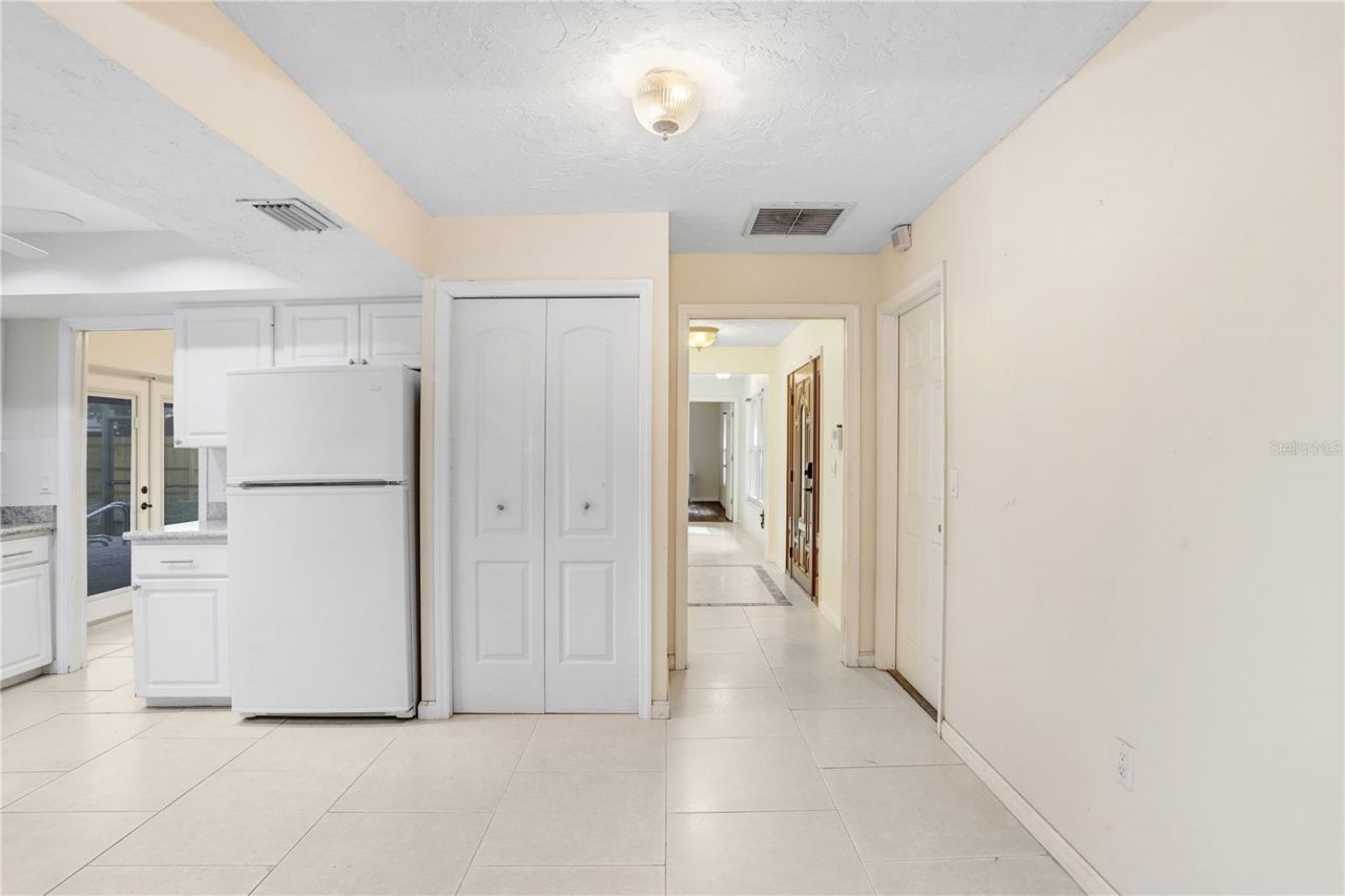 813 Exmoor Street, Sarasota, FL 34243 Photo