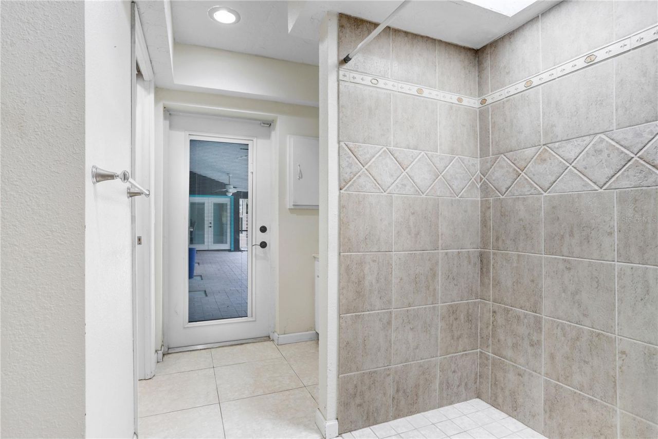 813 Exmoor Street, Sarasota, FL 34243 Photo