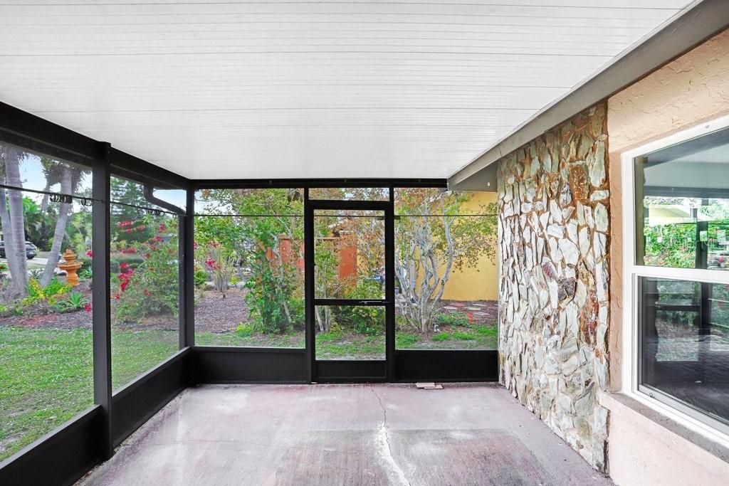 813 Exmoor Street, Sarasota, FL 34243 Photo